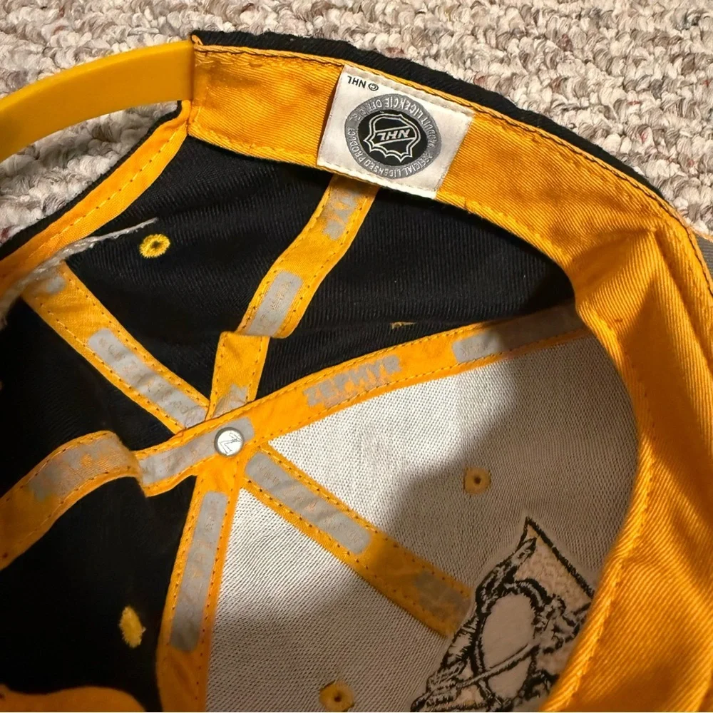 Pittsburg Penguins NHL Zephyr Adjustable Embroidered Ball Cap Hat KIDS